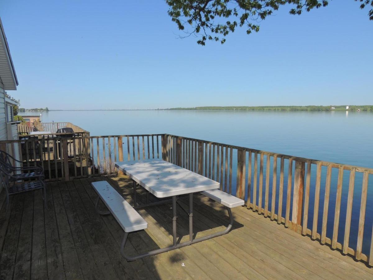 Angel Rock Waterfront Cottages Cape Vincent Экстерьер фото