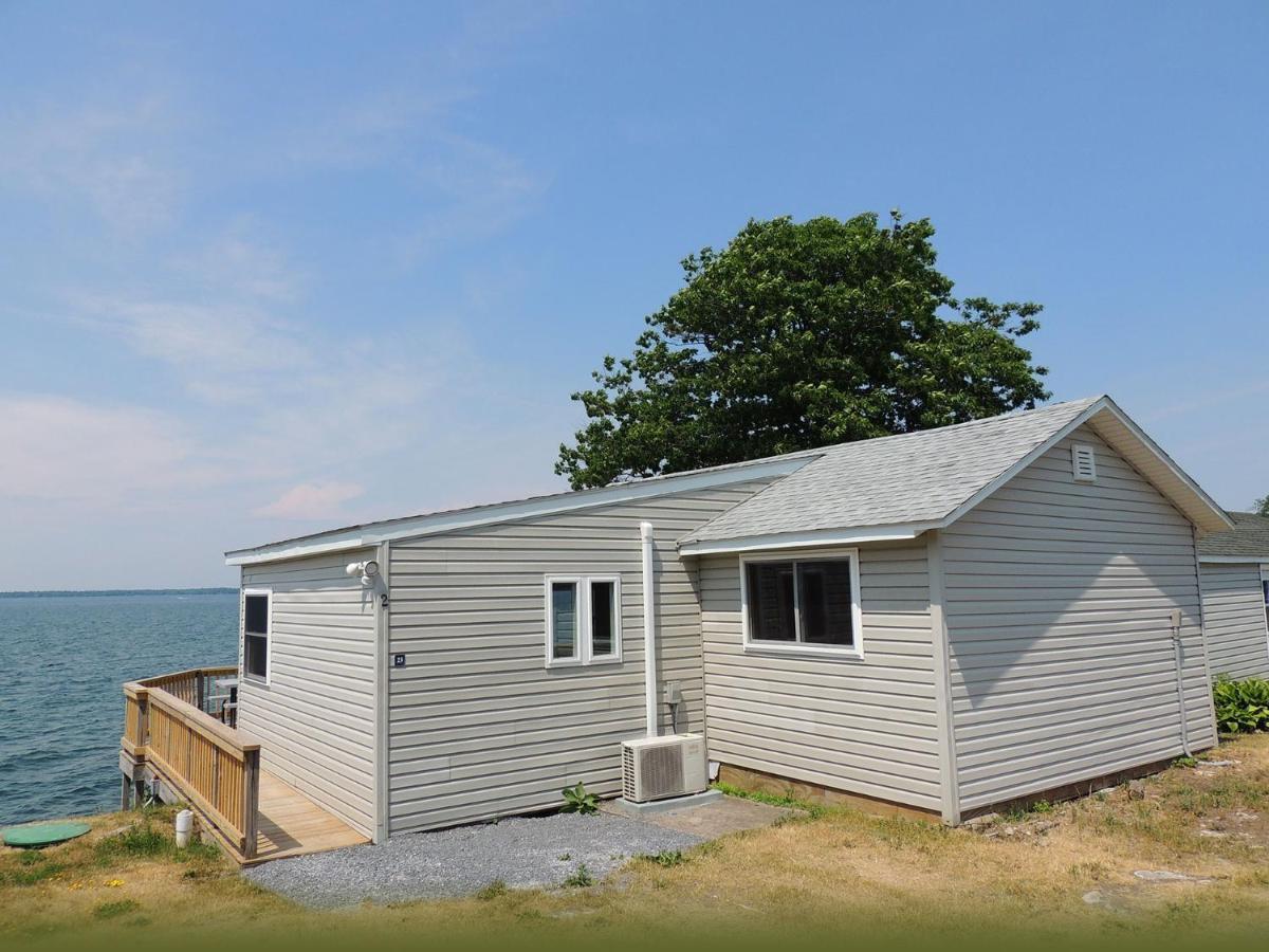 Angel Rock Waterfront Cottages Cape Vincent Экстерьер фото