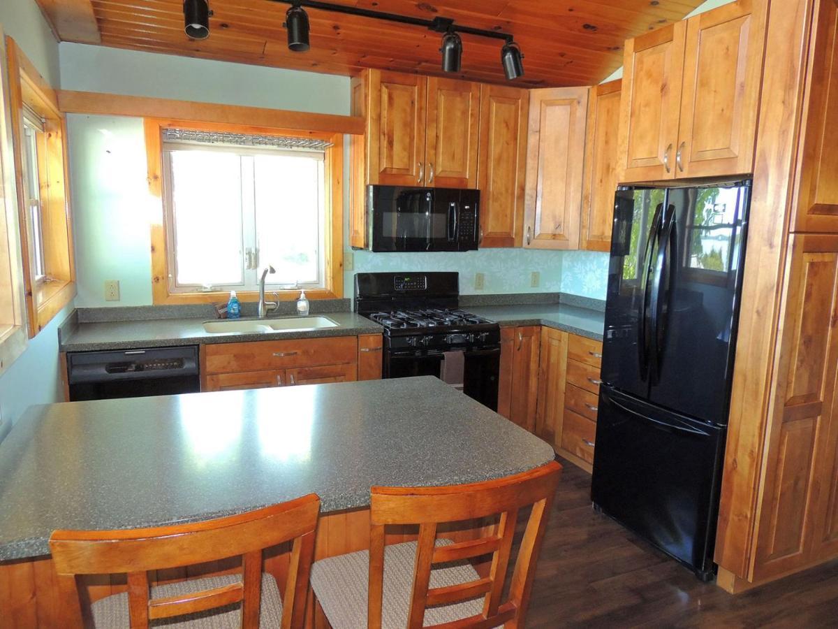 Angel Rock Waterfront Cottages Cape Vincent Экстерьер фото