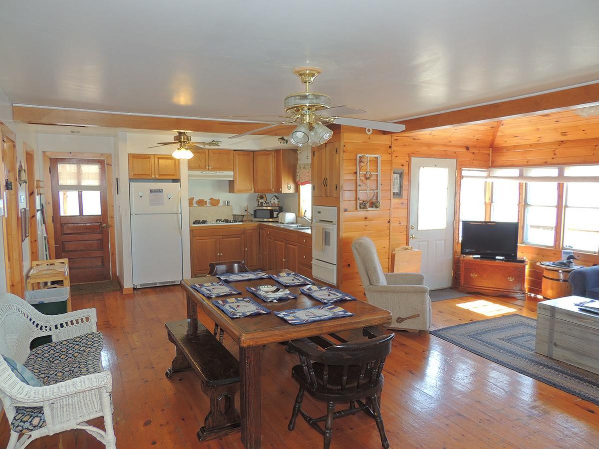 Angel Rock Waterfront Cottages Cape Vincent Экстерьер фото